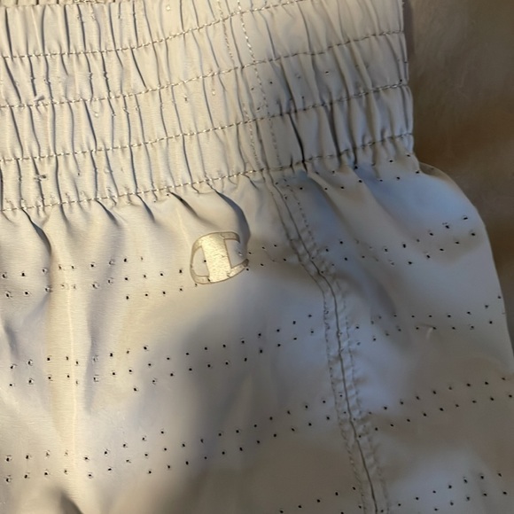 Shorts - Picture 4 of 4